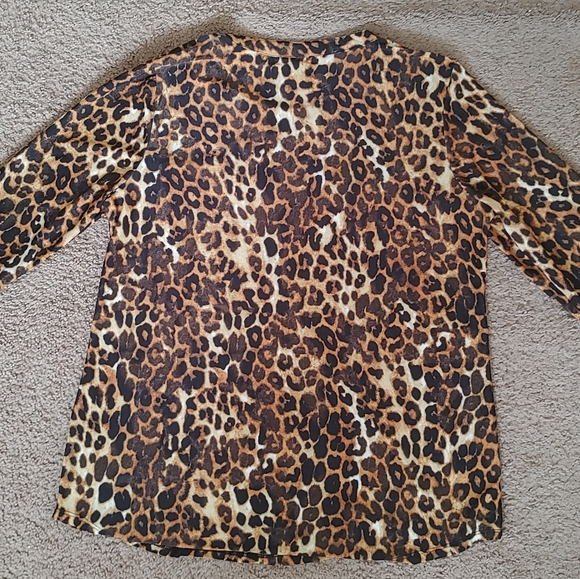 🖤 Leopard Print Top 🖤 - Picture 3 of 5